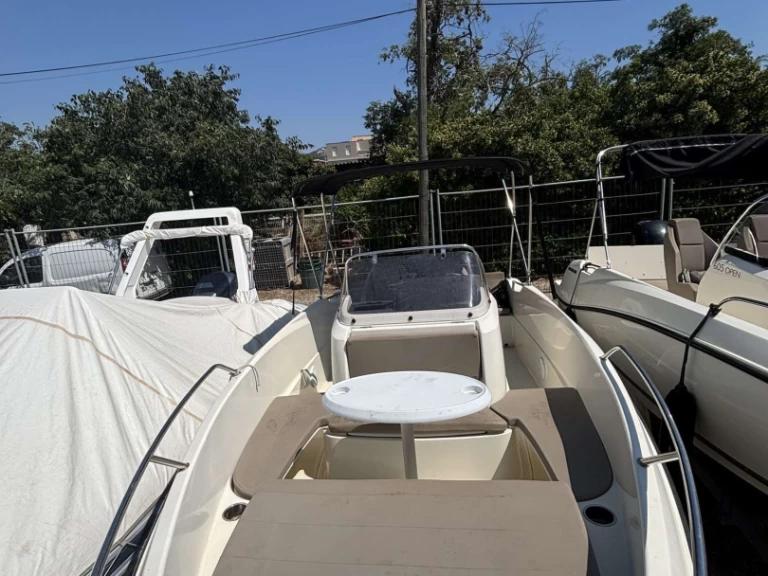 Bootverhuur Quicksilver Activ 555 Open in Marseille via SamBoat
