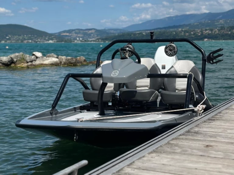 Huur Motorboot met of zonder schipper AWASH in Aix-les-Bains