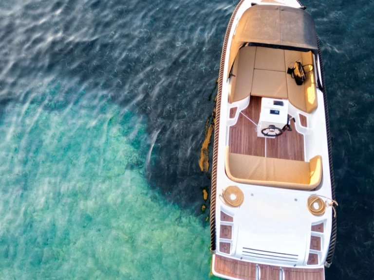 Bootverhuur Mandelieu-la-Napoule goedkoop 555 tenders