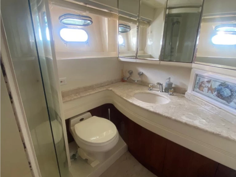 Huur een Azimut Azimut 70 in Cartagena