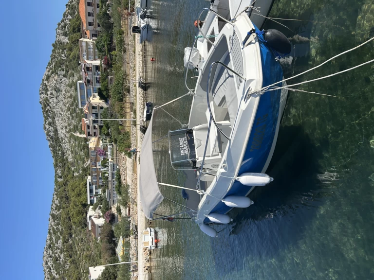 Cantiere Nautico Speedy Cayman 585 te huur van particulier of professional in Trogir