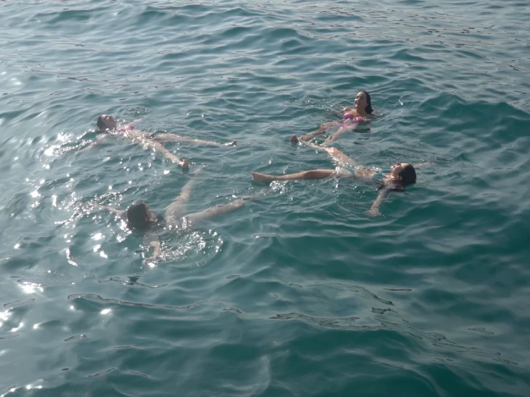 Zeilboot te huur in Badalona voor de beste prijs