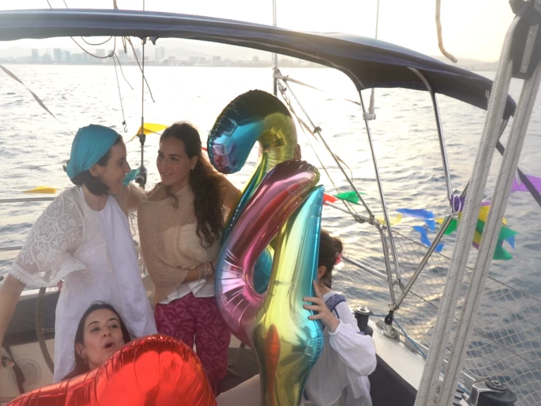 Huur een Dresport S.A Furia 37 in Badalona