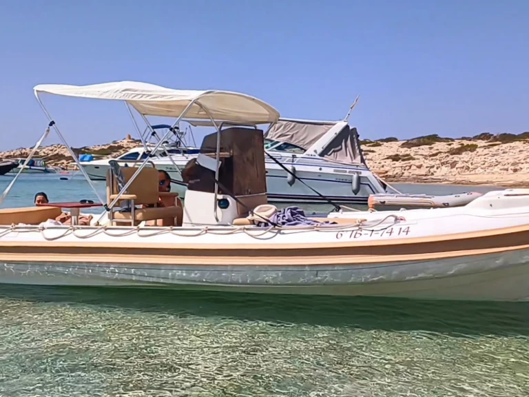 Huur een Gommonautica G65 in Ibiza Town