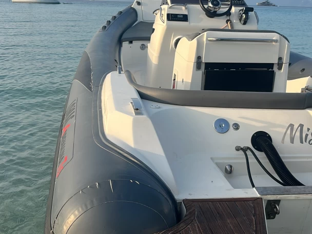 Bootverhuur Lomac Adrenalina 7.5 in Saint-Florent via SamBoat