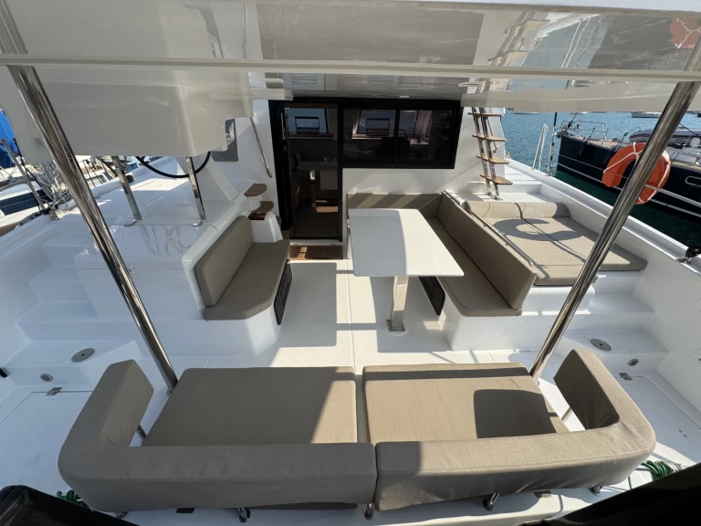 Huur Catamaran met of zonder schipper Aventura in Álimos