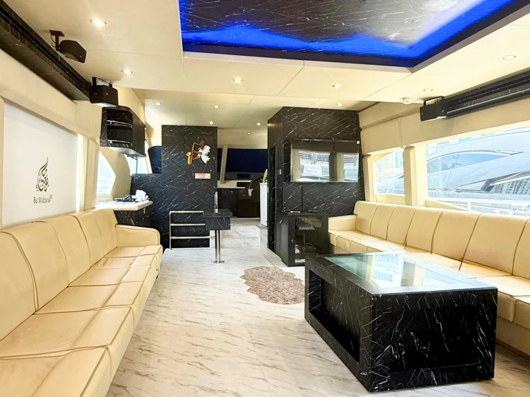 Verhuur Jacht Dubai Marine met vaarbewijs