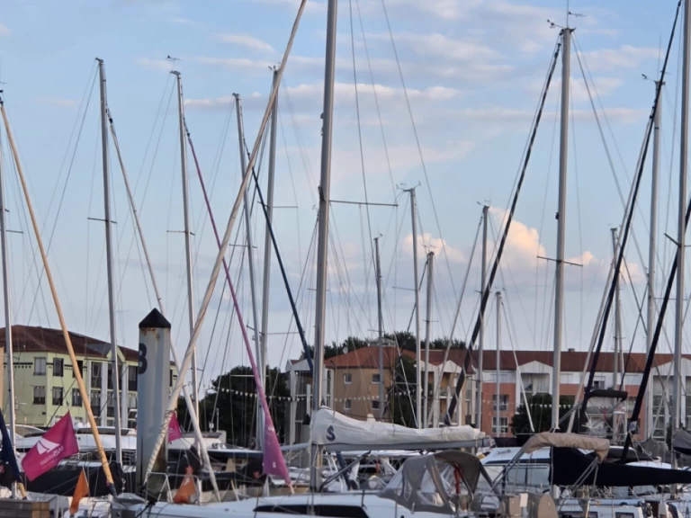 Verhuur Zeilboot Bénéteau met vaarbewijs
