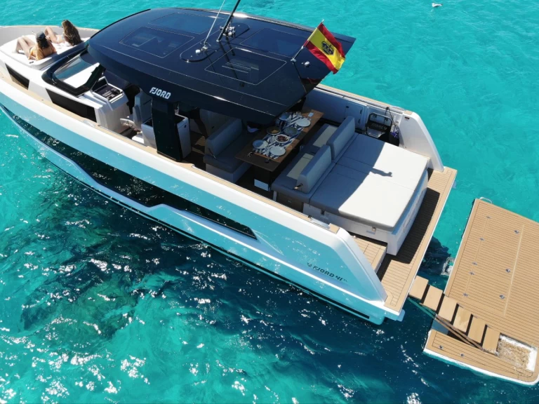 Verhuur Motorboot Fjord met vaarbewijs