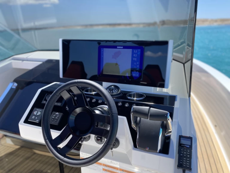 Verhuur Motorboot in Ibiza Town - De Antonio d36