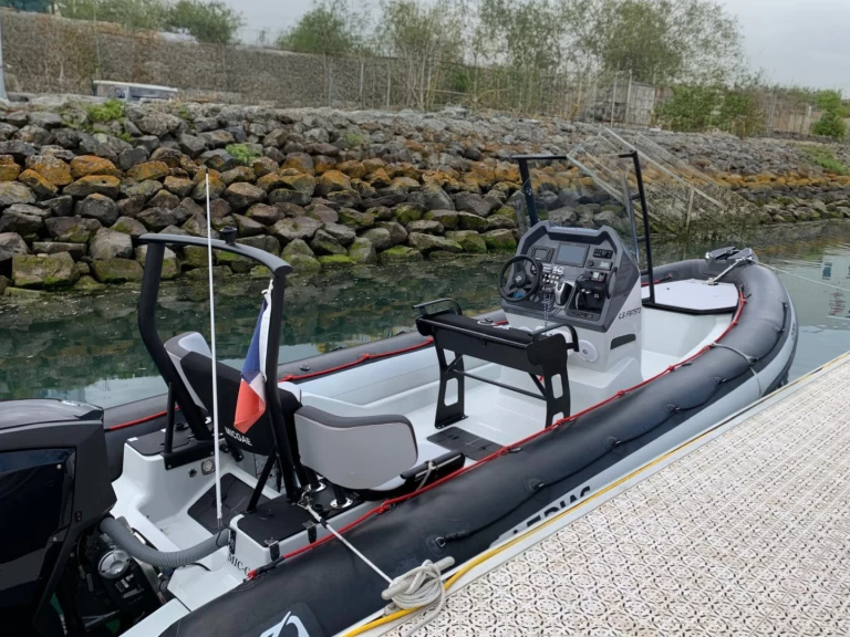 Huur een Zodiac Open 7 in Les Sables-d'Olonne