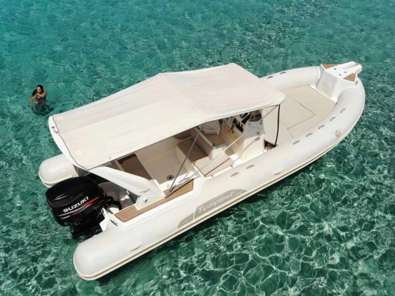 Huur een Capelli 770S in Ibiza Town