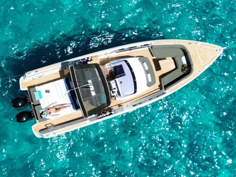 Bootverhuur Ibiza Magna goedkoop Fjord 38 Xpress