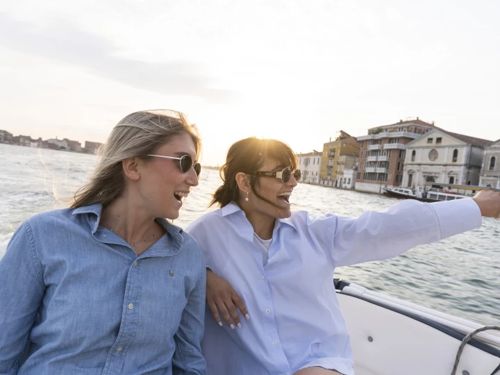 Huur Motorboot met of zonder schipper Brube in Mestre