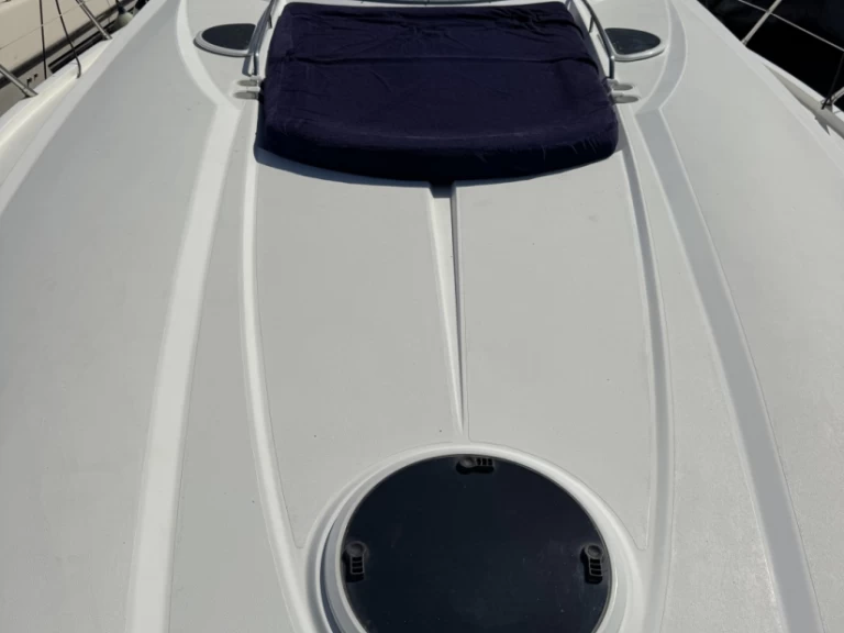 Verhuur Motorboot in Roquebrune-Cap-Martin - Sunseeker Portofino 53