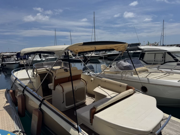 Invictus  Invictus 280 TT te huur van particulier of professional in Roquebrune-Cap-Martin