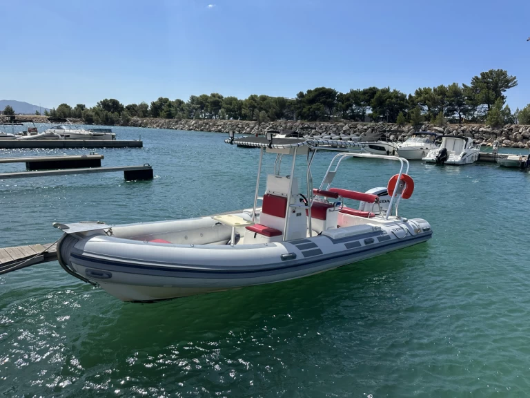 Caribe Caribe UB24 te huur van particulier of professional in Marseille