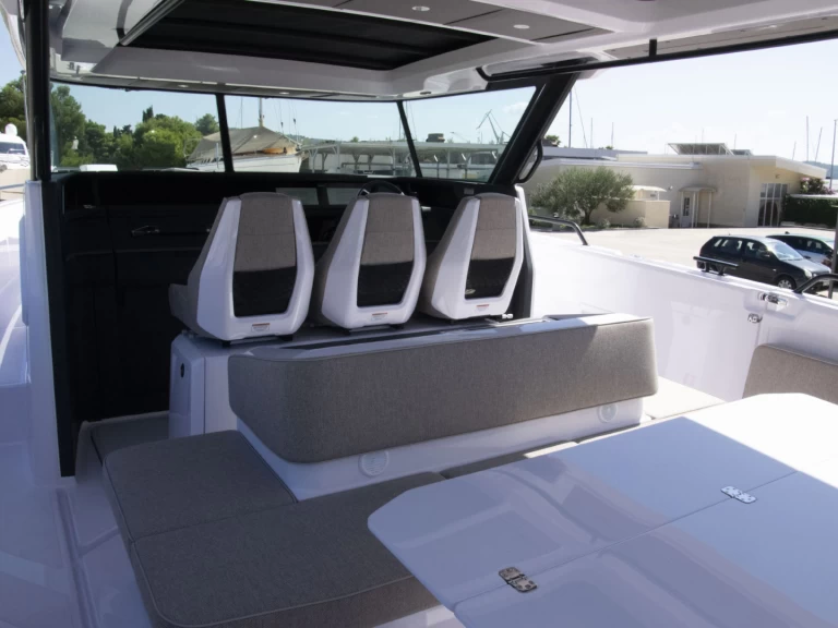 Huur een Axopar Axopar 45 Cross Top in Seget Donji