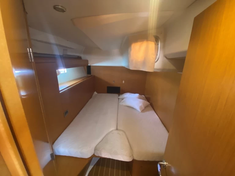 Huur Zeilboot met of zonder schipper Jeanneau in Lefkáda