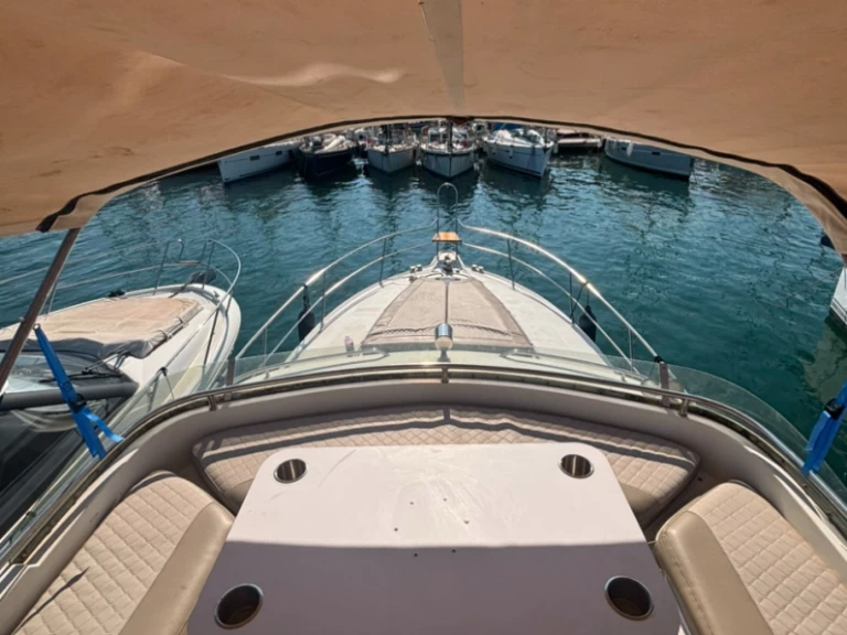 Bootverhuur Gin sea Jamaica 38 in Cannes via SamBoat