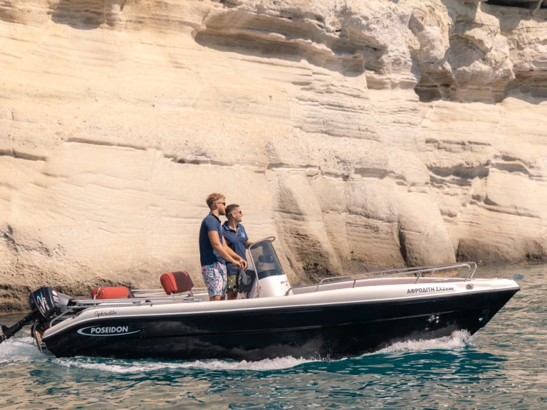 Huur Motorboot met of zonder schipper Poseidon in Agía Kiriakí