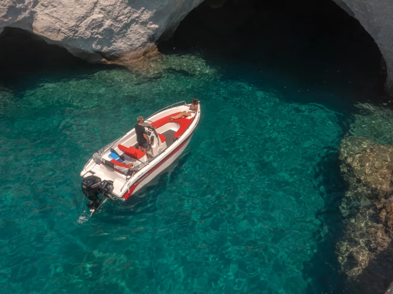 Poseidon BLU WATER 185 te huur van particulier of professional in Mílos