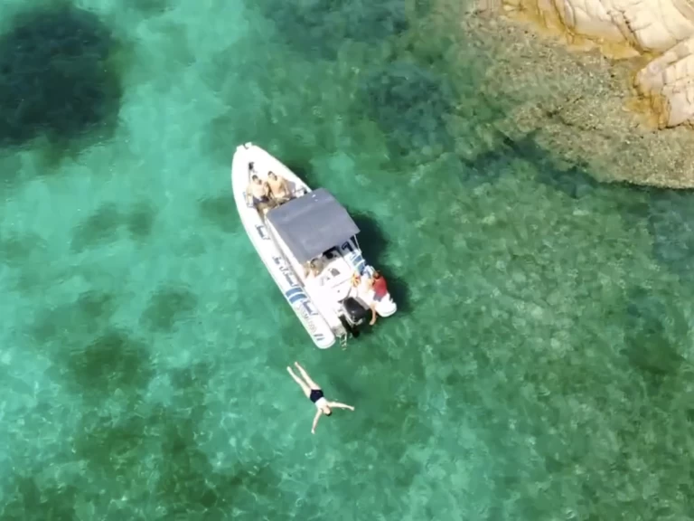 RIB te huur in Palau voor de beste prijs