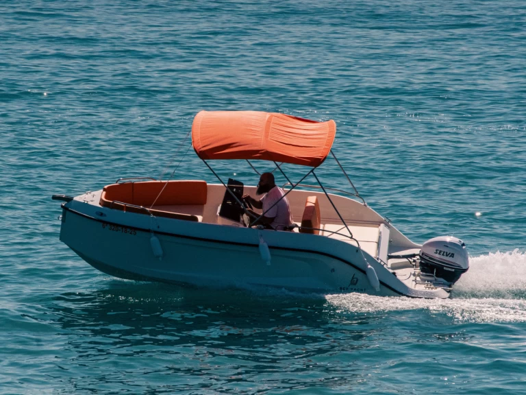 Bey Yacht 18 te huur van particulier of professional in Puerto Marina Benalmadena