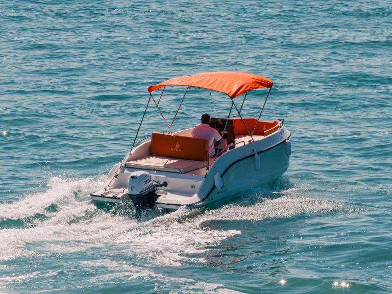 Verhuur Motorboot in Puerto Marina Benalmadena - Bey Yacht 18