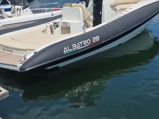 Bootverhuur Albatro Albatro28  in Castellammare di Stabia via SamBoat