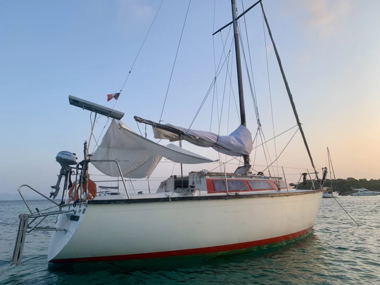 Huur een Dufour Dufour 2800 in Hyères