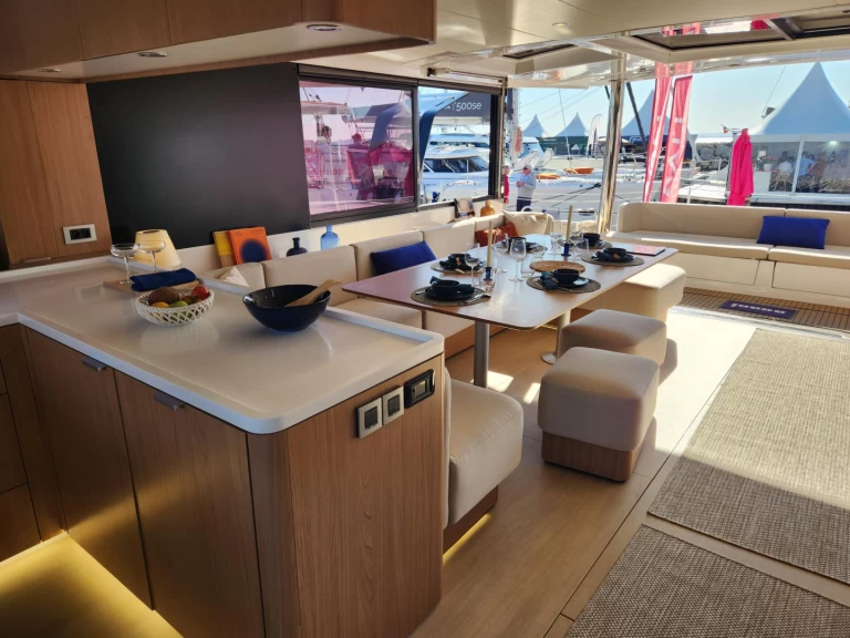 Huur Catamaran met of zonder schipper BALI 5.8 - 5 cabines in Le Marin