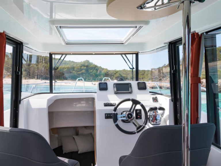 Bénéteau Barracuda 8 te huur van particulier of professional in Puerto Deportivo Marina de Santander