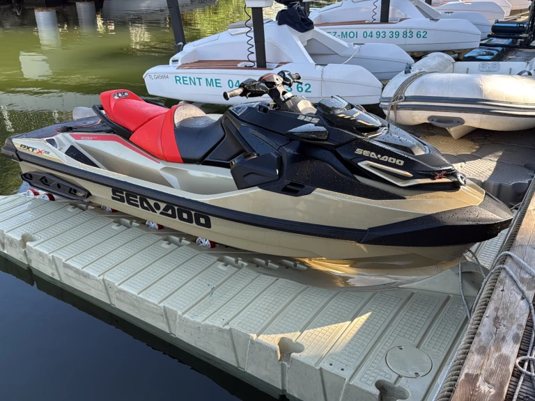 Verhuur Jet Ski in Mandelieu-la-Napoule - Sea-Doo RXT-X RS 325