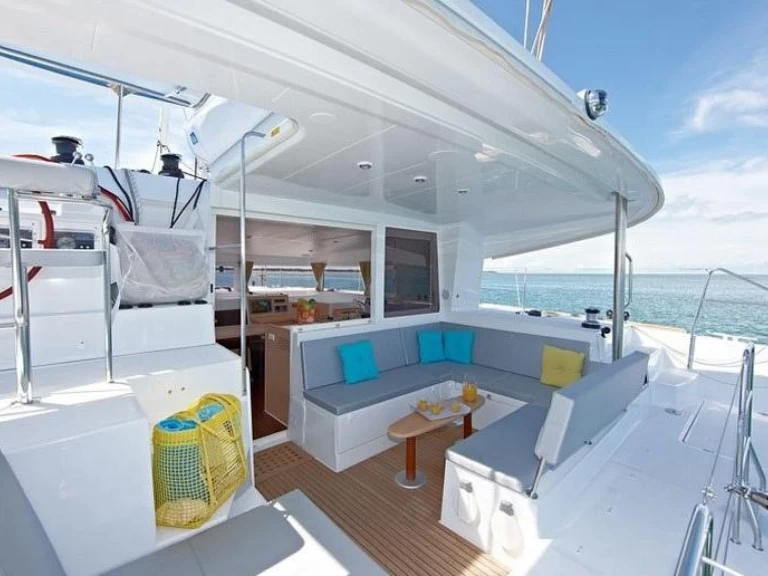 Bootverhuur Lagoon Lagoon 400 in Es Jondal via SamBoat