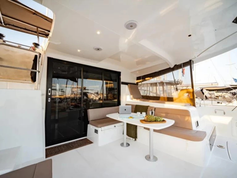 Huur een Lagoon Lagoon 42 in Sant Antoni de Portmany