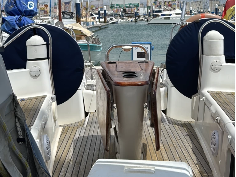 Verhuur Zeilboot Jeanneau met vaarbewijs