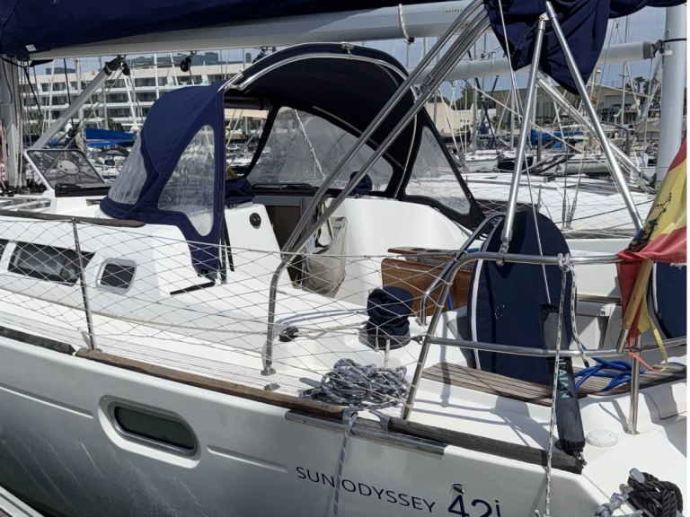 Huur een Jeanneau Sun Odyssey 42i in El Puerto de Santa María