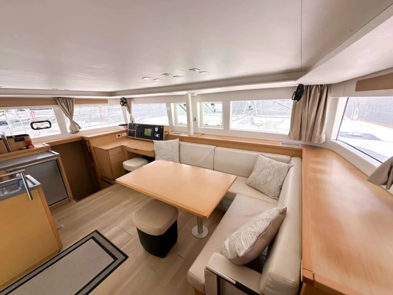 Bootverhuur Britse Maagden Eilanden goedkoop NEON MOON