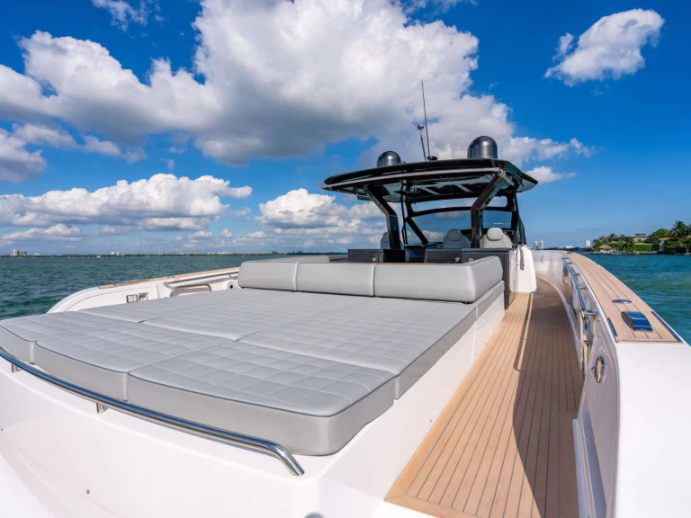 Jacht te huur in Miami voor de beste prijs