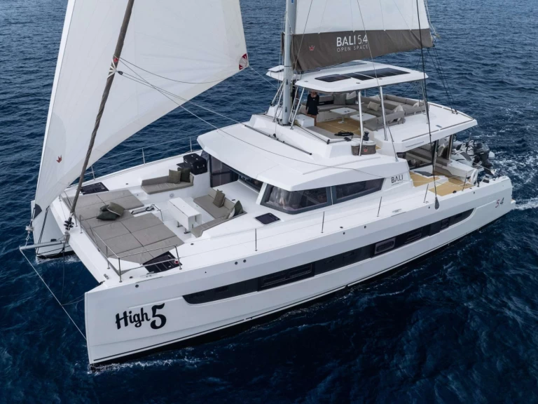 Verhuur Jacht Bali met vaarbewijs