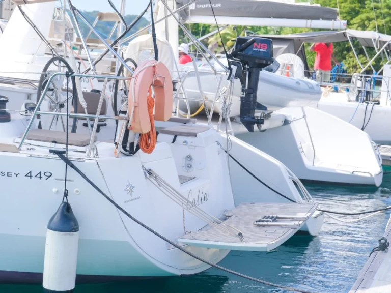 Verhuur Zeilboot Jeanneau met vaarbewijs