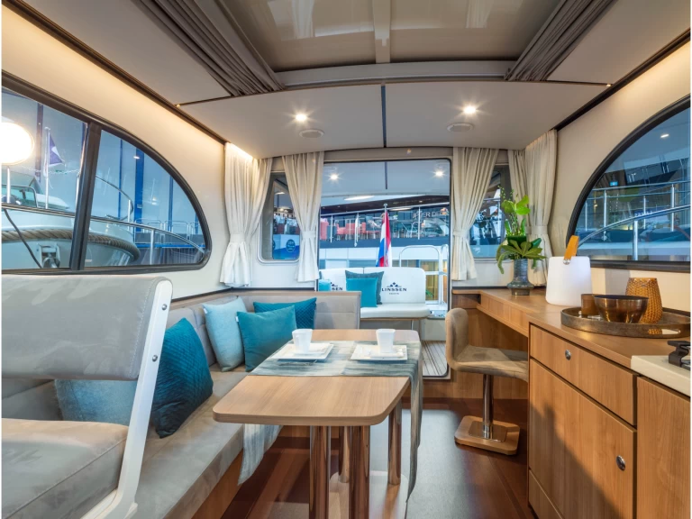 Huur Motorboot met of zonder schipper  in Mirow