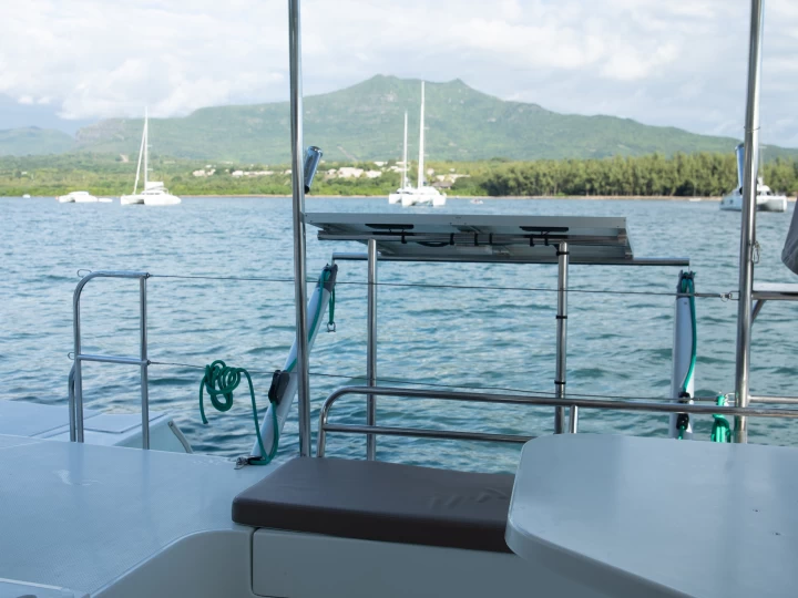 Verhuur Catamaran in Baie du Tamarin - Fountaine Pajot Mahe 36