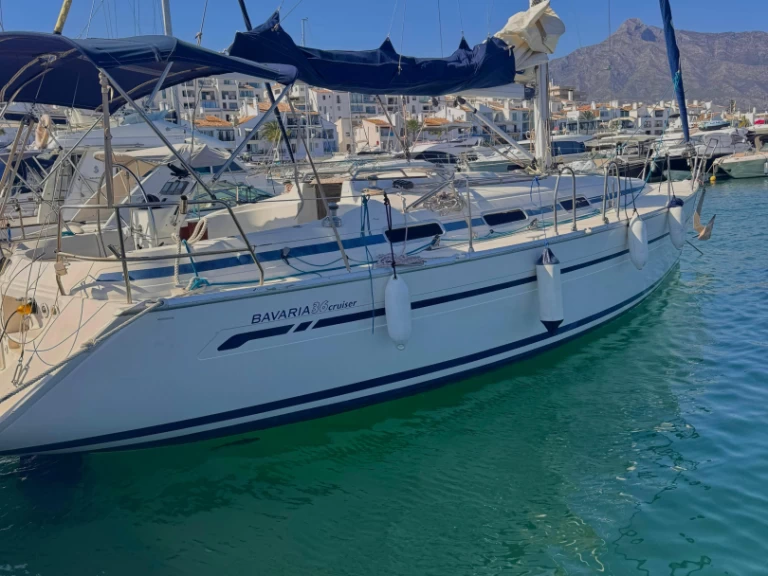 Bootverhuur Puerto Deportivo de Lujo en Marbella goedkoop Bavaria 36 Cruiser