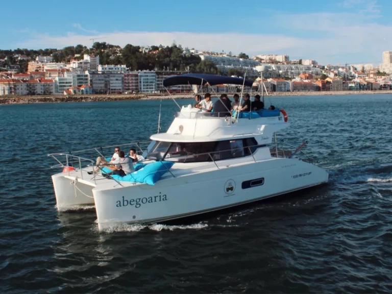 Verhuur Motorboot in Belém - Fountaine Pajot Highland 35