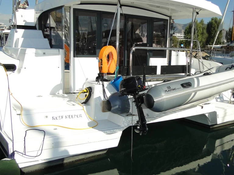 Catamaran te huur in Álimos voor de beste prijs