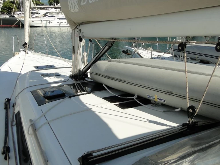 Bootverhuur Dufour Dufour 430 Grand Large in Álimos via SamBoat