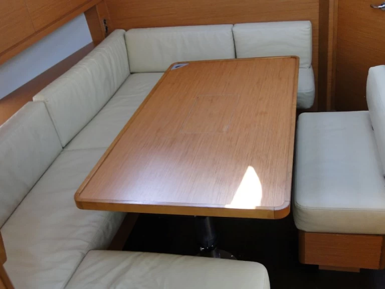 Verhuur Zeilboot in Álimos - Dufour Dufour 470