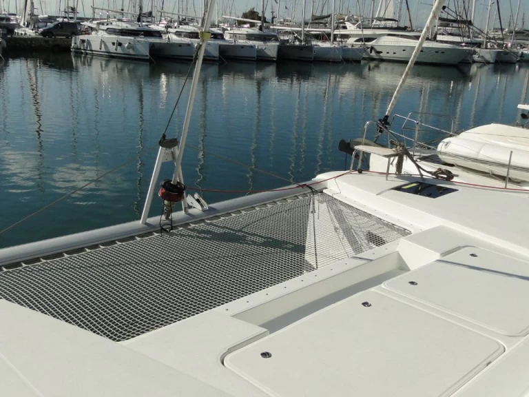 Huur Catamaran met of zonder schipper Fountaine Pajot in Álimos